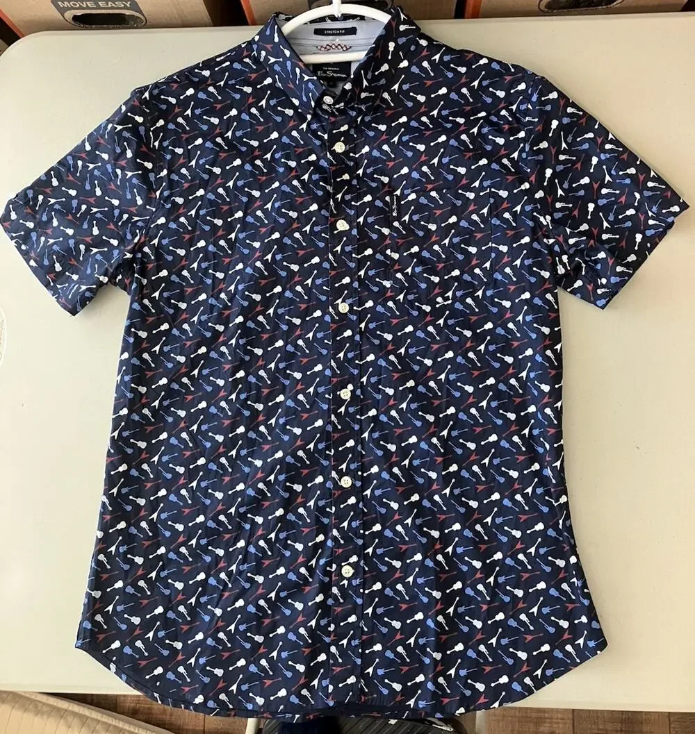 Ben Sherman Men’s Lg Navy Blue Guitar Print S/S Button Up Shirt Stretch Fit EUC